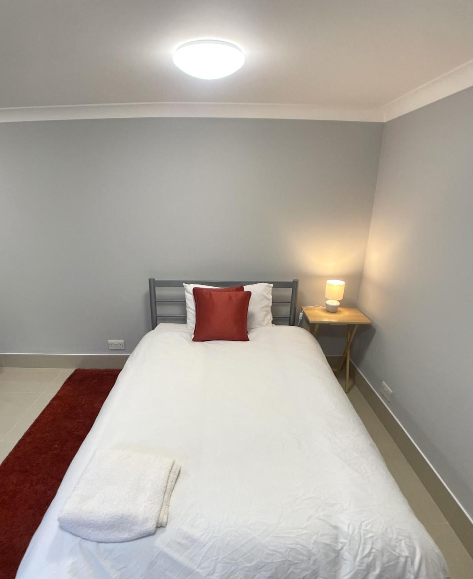 Hotel Richmond House Slough Zimmer foto